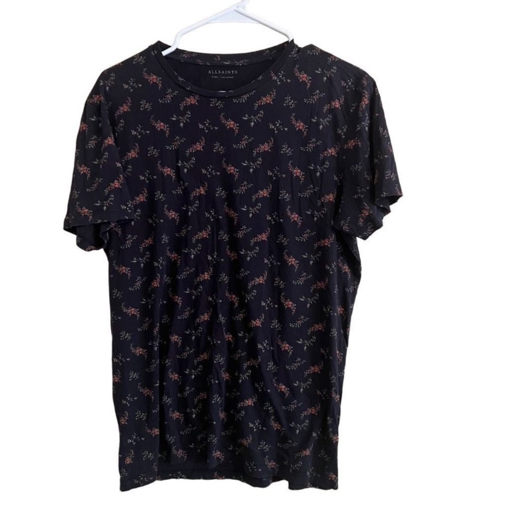 Floral tshirt